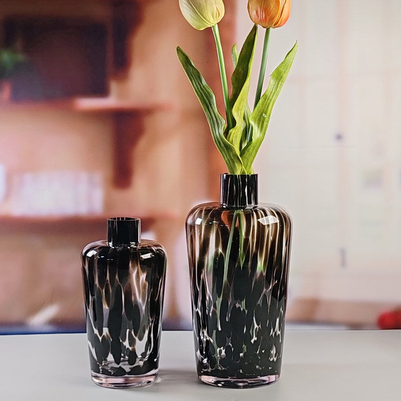 جودة Handmade Amber Glass Vase Modern Unique Vase for Table Centerpiece Decorative Flower Vases for Home Office Wedding(S size) مصنع