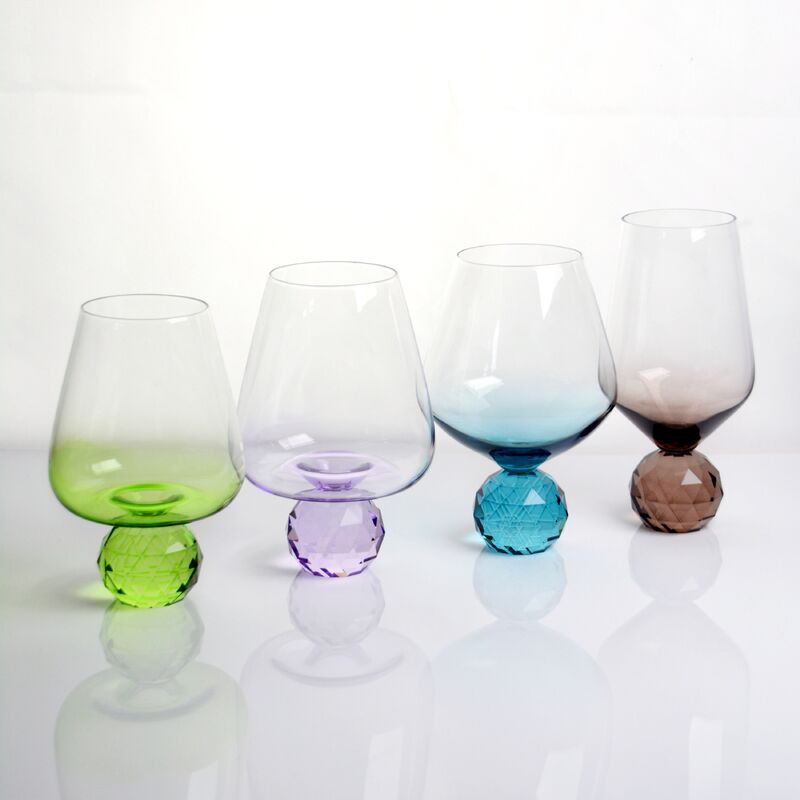 جودة Crystal Wine Glass Mouth Blown Hand Blown Glass with Color Gradient and Multiple Size Options Ideal for Parties and Gifts مصنع
