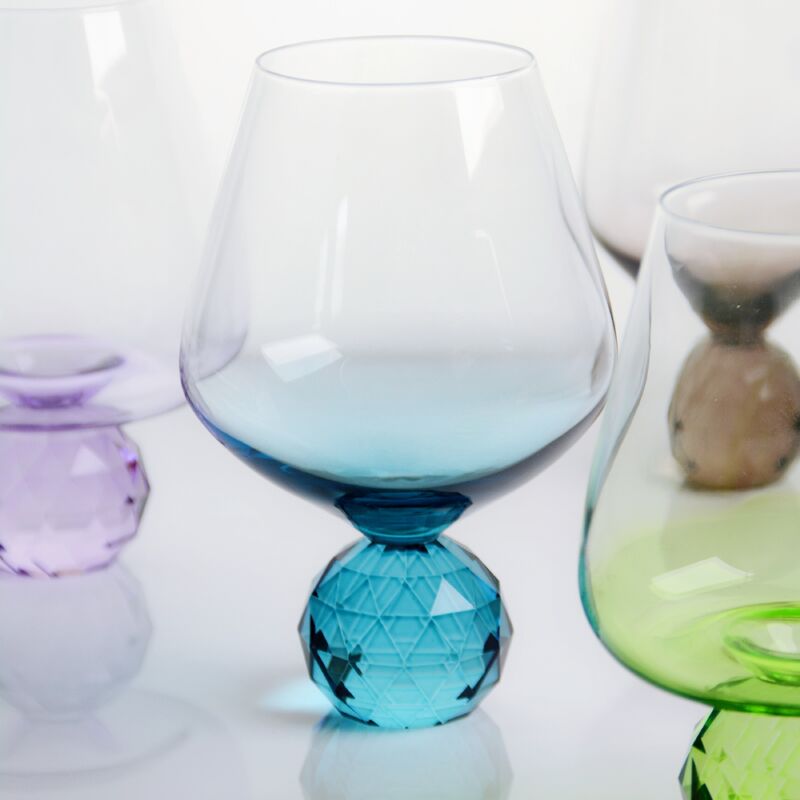 جودة Crystal Wine Glass Mouth Blown Hand Blown Glass with Color Gradient and Multiple Size Options Ideal for Parties and Gifts مصنع