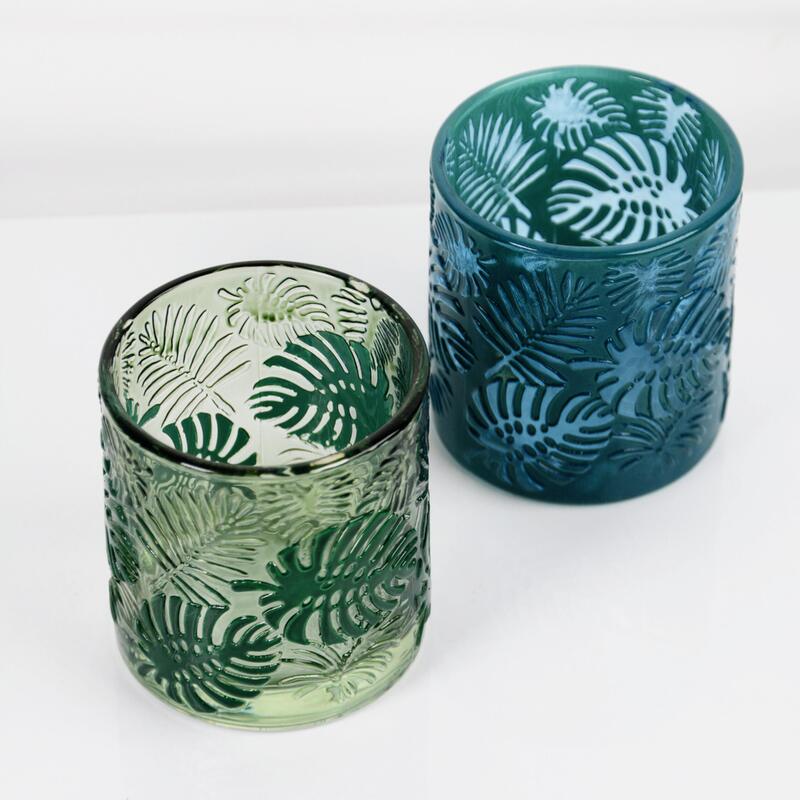 جودة Embossed Tropical Monstera Leaf Glass Candle Holder with 200ml Capacity in Lead-Free Crystal Glass مصنع