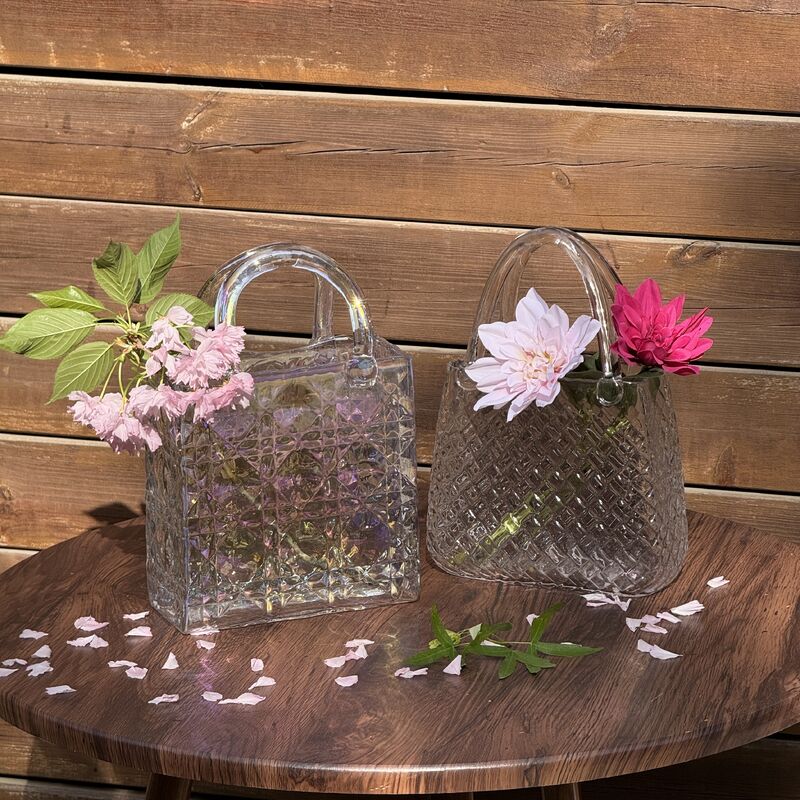 جودة Hand-Blown Diamond Pattern Glass Handbag Vase - Versatile Decorative Centerpiece for Home & Wedding Decor مصنع