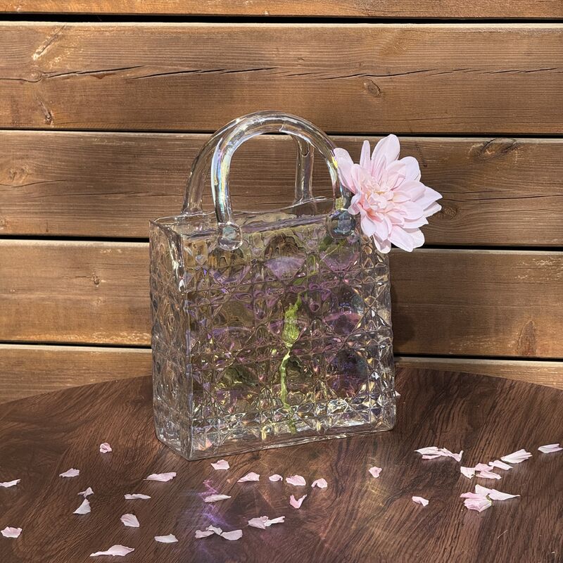جودة Hand-Blown Diamond Pattern Glass Handbag Vase - Versatile Decorative Centerpiece for Home & Wedding Decor مصنع