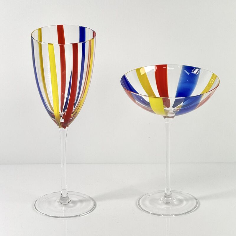 جودة Hand Blown Art Glass Goblet & Coupe Glass Set, Vibrant Red Yellow Blue Vertical Cane Stripes Murano Style Stemmed Wine & Martini Glasses for Bar, Party & Gift مصنع