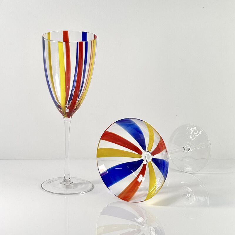 جودة Hand Blown Art Glass Goblet & Coupe Glass Set, Vibrant Red Yellow Blue Vertical Cane Stripes Murano Style Stemmed Wine & Martini Glasses for Bar, Party & Gift مصنع