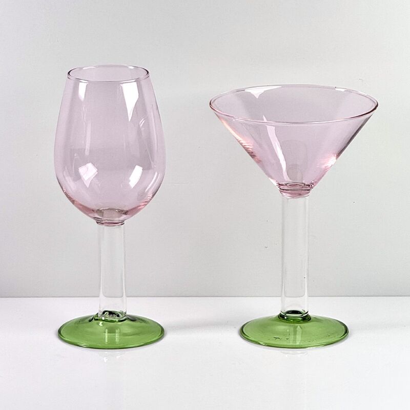 جودة Hand Blown Borosilicate Stemmed Wine & Cocktail Glass Set, Pink Bowl with Green Hollow Stem Base, Colored Spray Tinted Art Goblets for Bar, Wedding & Table Decor مصنع