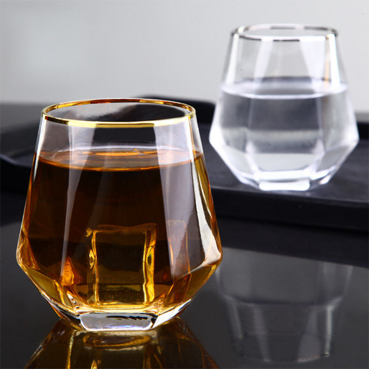 جودة Diamond Geometric Gold Rim Crystal Glass Tumblers , Glass Drinking Cup مصنع