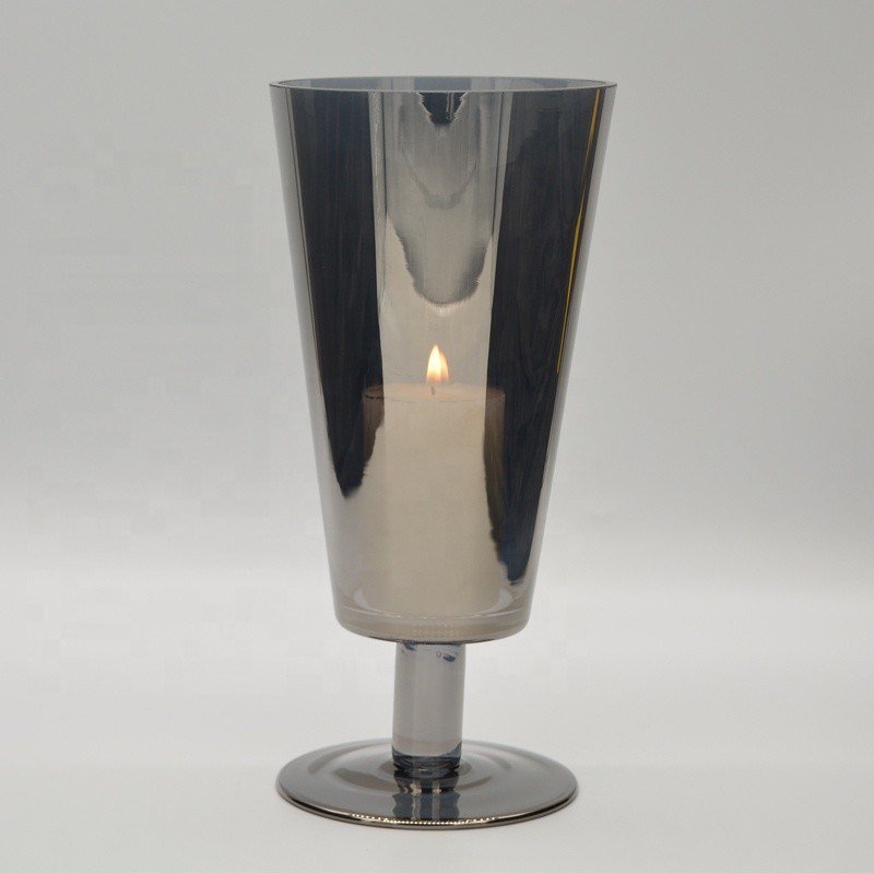 جودة Stemed Electroplated Grey Glass Candle Holder Centerpieces مصنع