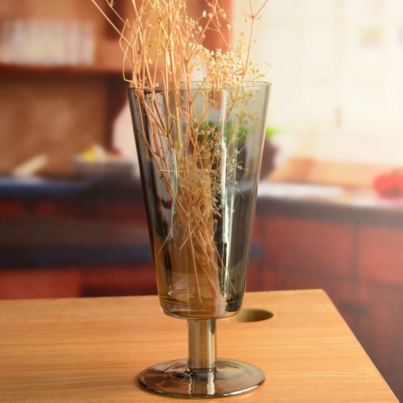 جودة Stemed Electroplated Grey Glass Candle Holder Centerpieces مصنع