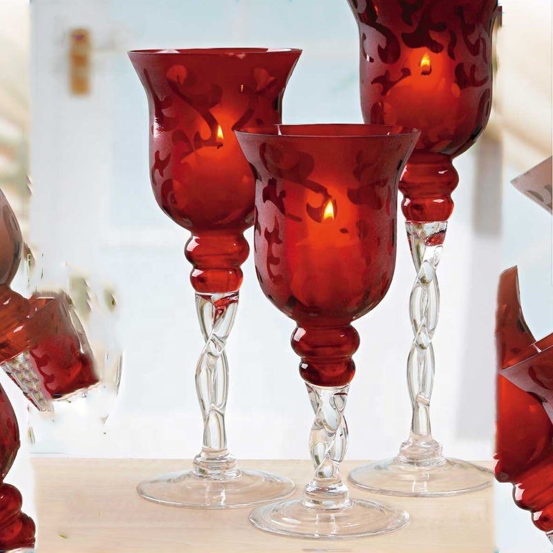 جودة Tulip Shape Long Stem Candle Holders With Engrave Pattern مصنع