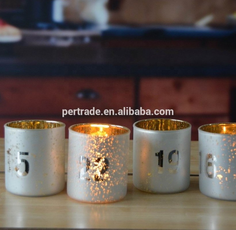 جودة Electroplated Matte Glass Candle Holders With Morden Pattern مصنع
