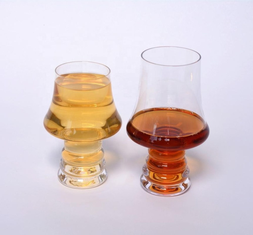 جودة 320ml Handblown Customize Craft Beer Glasses مصنع