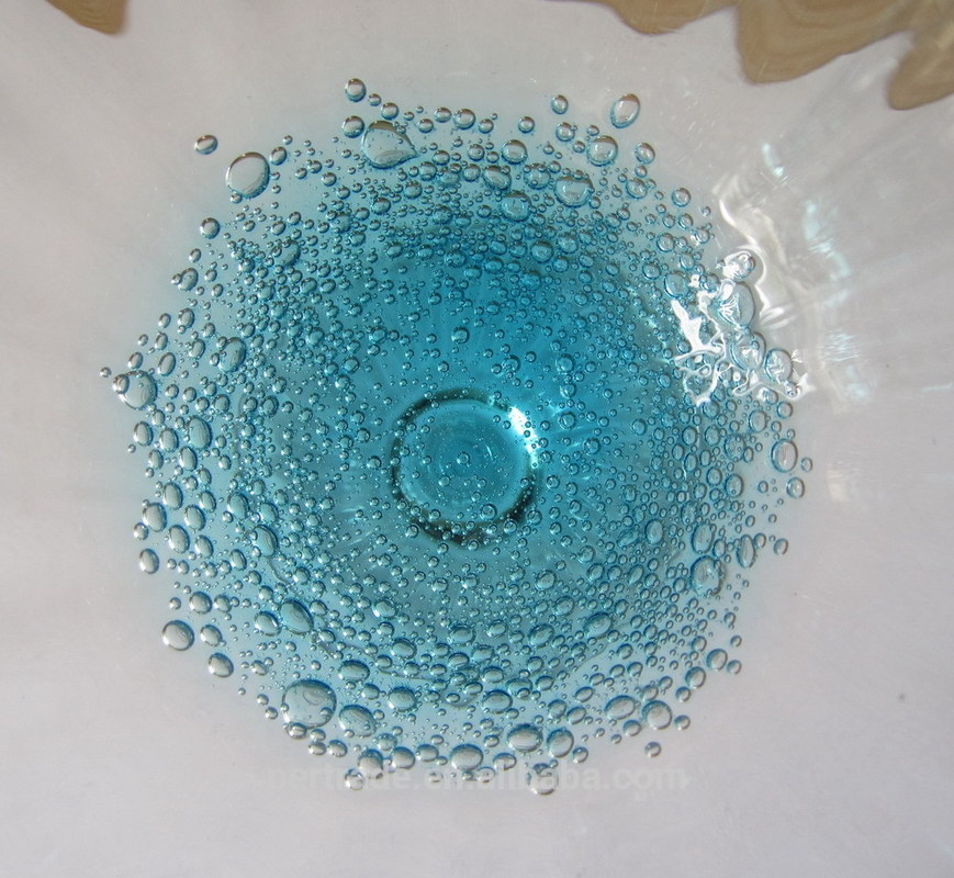جودة Handmade Ocean Blue Wine Goblet Glass With Sparkling Bubbles مصنع