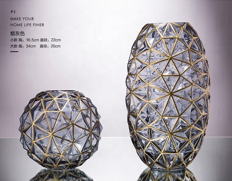 جودة Creative Handpainted Decorative Glass Vase For Wedding مصنع