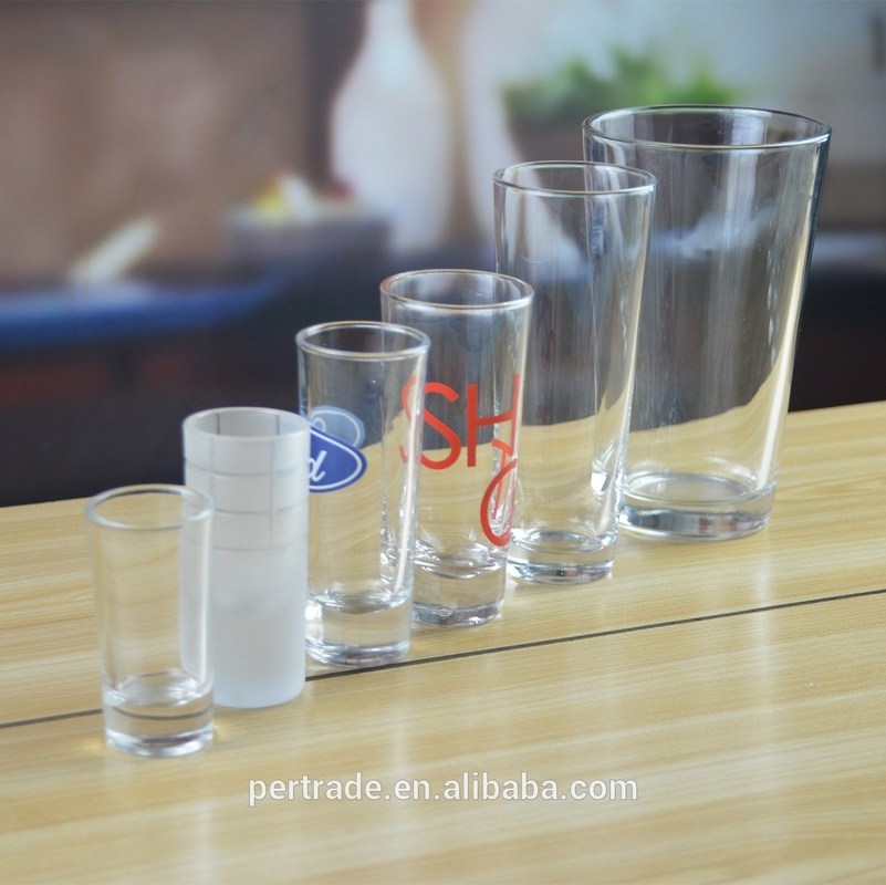 جودة High White Glass Customized Color Logo Tequila Shot Glass , Crystal Shot Glasses مصنع