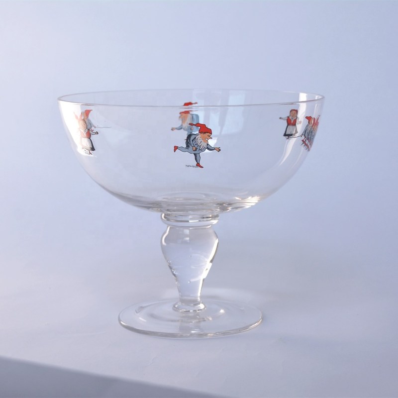 جودة Large Diameter Crystal Glass Fruit Bowl , Crystal Salad Serving Bowl With Stand مصنع