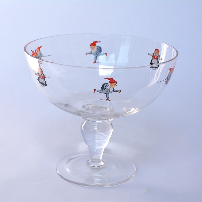 جودة Large Diameter Crystal Glass Fruit Bowl , Crystal Salad Serving Bowl With Stand مصنع