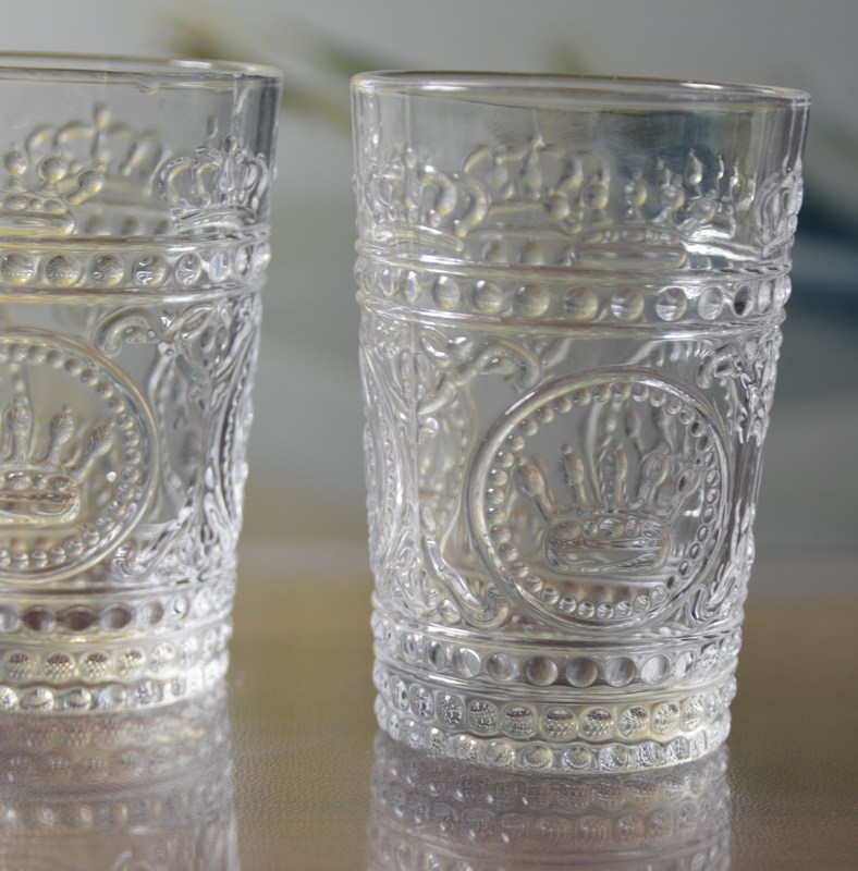 جودة 8Oz Crown Design Embossed Tumbler Drinking Glasses مصنع