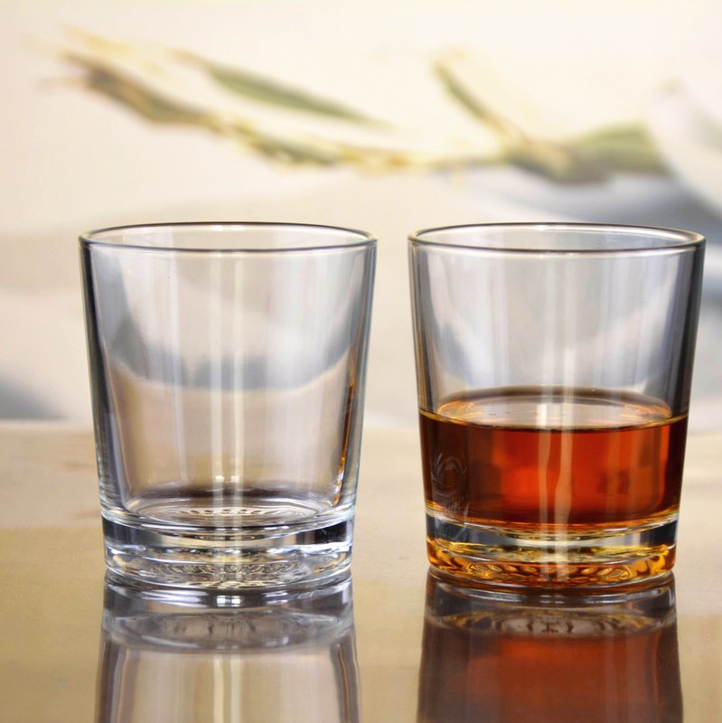 جودة Wholesale Concise Tumbler Drinking Glasses Customized Embossed Flower Pattern Double Old Fashion Glass Cup مصنع