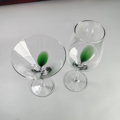 جودة Customized Hand-blow Clear Red Wine Glass Martini Glass For Party مصنع