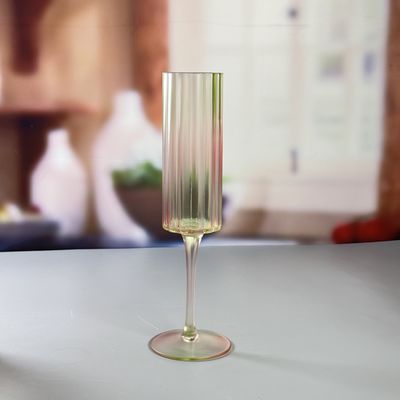 جودة Tri-color Gradient Frosted Champagne Glass Customized Sprayed Color مصنع