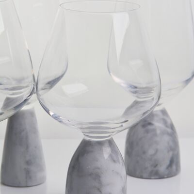 جودة Hand Blown Crystal Wine Glass with Modern Gray Marble Stem Base Ultra Clear Bowl Perfect for Dinner Parties and Everyday مصنع
