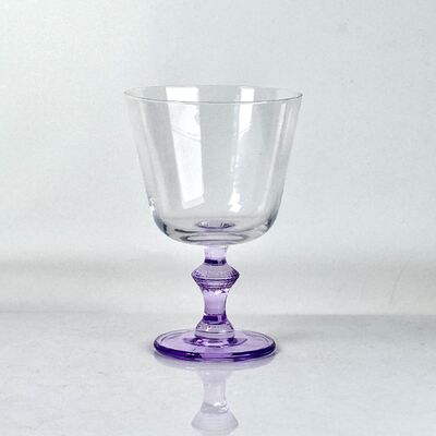 جودة 4‑Pack Vintage Purple Stem Wine Glasses, Assorted Shapes Clear Cup with Decorative Purple Stem, Handblown Glass Goblets for Wedding Party Home Tabletop Decoration مصنع