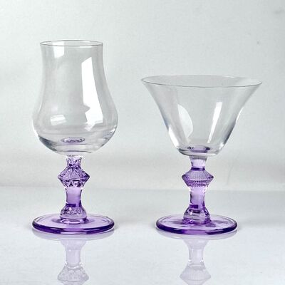 جودة 4‑Pack Vintage Purple Stem Wine Glasses, Assorted Shapes Clear Cup with Decorative Purple Stem, Handblown Glass Goblets for Wedding Party Home Tabletop Decoration مصنع