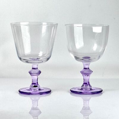 جودة 4‑Pack Vintage Purple Stem Wine Glasses, Assorted Shapes Clear Cup with Decorative Purple Stem, Handblown Glass Goblets for Wedding Party Home Tabletop Decoration مصنع