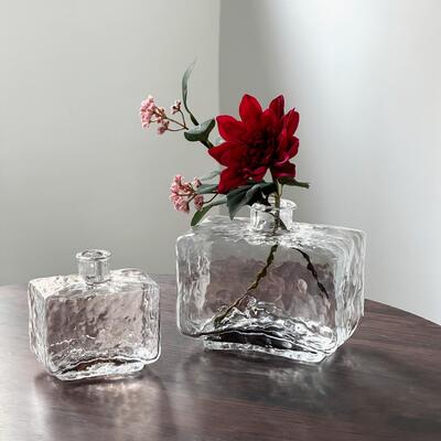 جودة Rectangular Clear Hammered Glass Vase - Modern Minimalist Decorative Flower Vase for Table Centerpiece مصنع