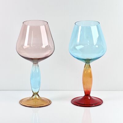 جودة Hand-Blown Gradient Color Borosilicate Wine Glasses, Multi-Color Artistic Stem Goblets for Wine, Cocktail, Home Bar & Party Decor مصنع