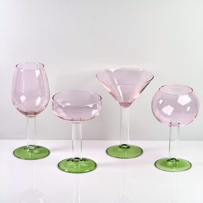 جودة Hand Blown Borosilicate Stemmed Wine & Cocktail Glass Set, Pink Bowl with Green Hollow Stem Base, Colored Spray Tinted Art Goblets for Bar, Wedding & Table Decor مصنع