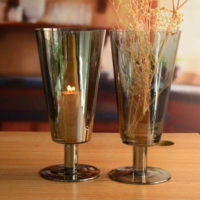 جودة Stemed Electroplated Grey Glass Candle Holder Centerpieces مصنع