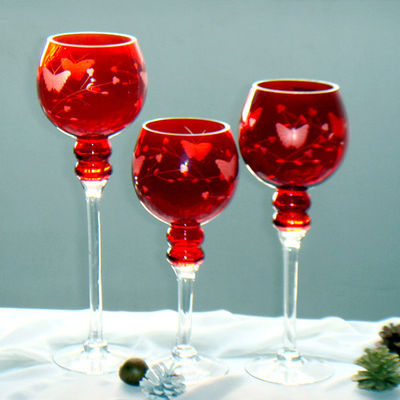 جودة Tulip Shape Long Stem Candle Holders With Engrave Pattern مصنع