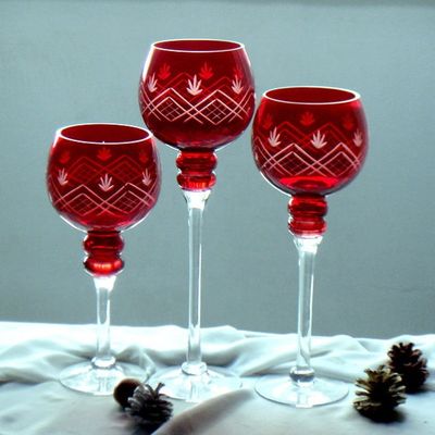 جودة Hand Cutted Design Red Glass Candle Holders With Color Long Stem مصنع