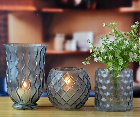 جودة 8" Grey Embossed Fence Pattern Glass Candle Holders مصنع