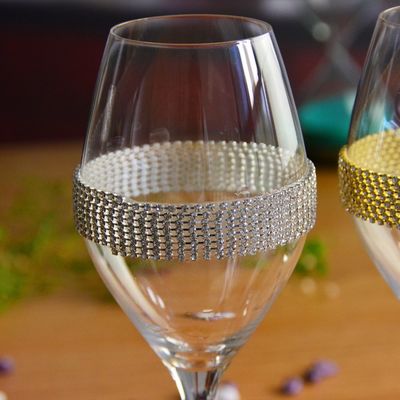 جودة Diamonds Decorated Crystal Wine Glass As Anniversary Gift مصنع