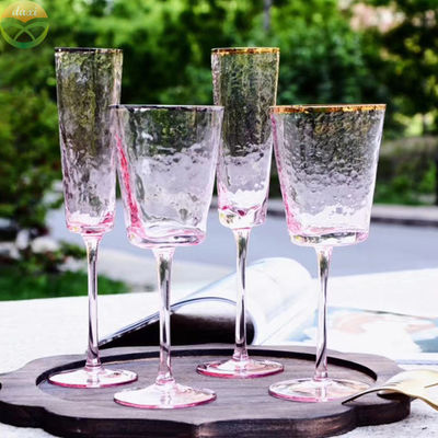 جودة Hammer Texture Crystal Wine Glass In Triangle Shape مصنع