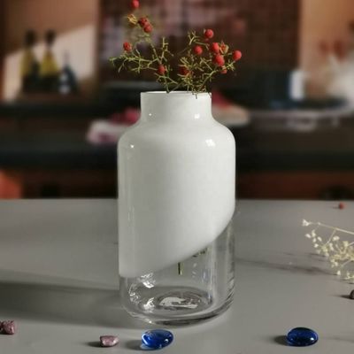 جودة Hand Made Solid White Top Half Ceramic Glass Jar Vase مصنع