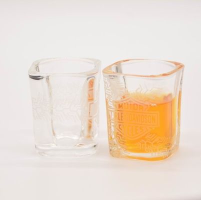 جودة Brands Logo Square Shot Glasses , Wedding Shot Glasses For Sprit Drinking مصنع