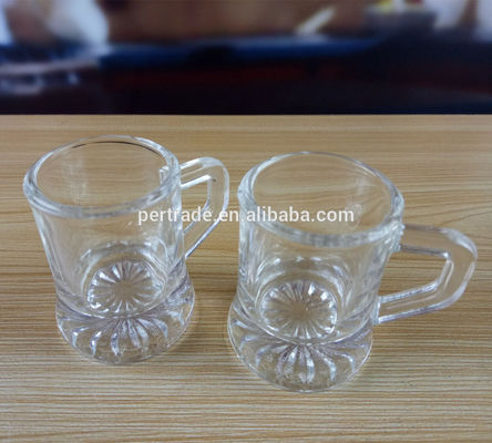 جودة Customize Unique Shot Glasses , Mini Shot Glasses With Embossed Bottom مصنع