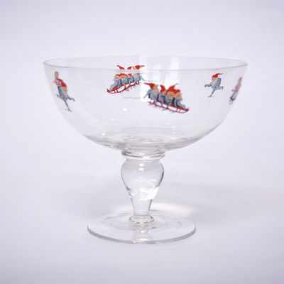 جودة Large Diameter Crystal Glass Fruit Bowl , Crystal Salad Serving Bowl With Stand مصنع
