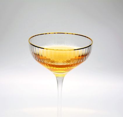 جودة Customize Gold Rim Optical Stripes Crystal Cocktail Glasses مصنع