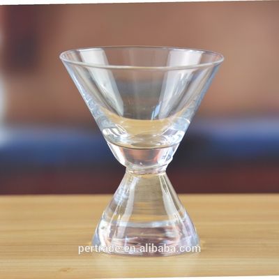 جودة 80ml Heavy Duty Cone Stem Vintage Crystal Martini Glasses مصنع