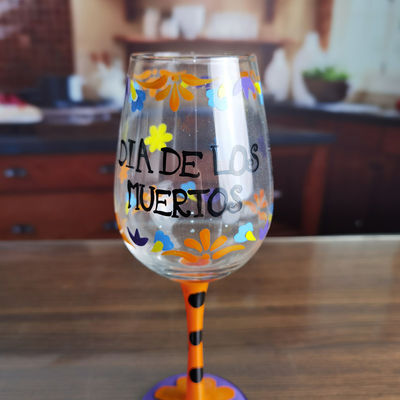 جودة FDA Holiday Gift Hand Painted Festival Wine Glass مصنع